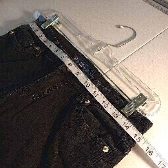 JUST U.S.A. Skinny Jeans Women's Size 7 Black Rinse Wash Denim Low Rise 5-Pocket - Picture 7 of 10